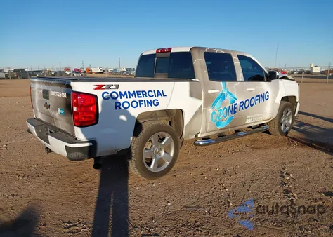 2018 Chevrolet Silverado 1500 2Lt z USA, uszkodzony, nr VIN 3GCUKREC5JG410776